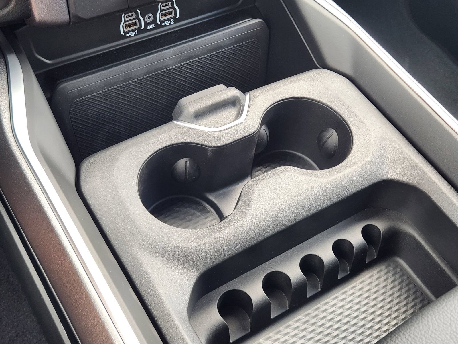 New 2026 RAM 1500 Express AWD/4WD image 19