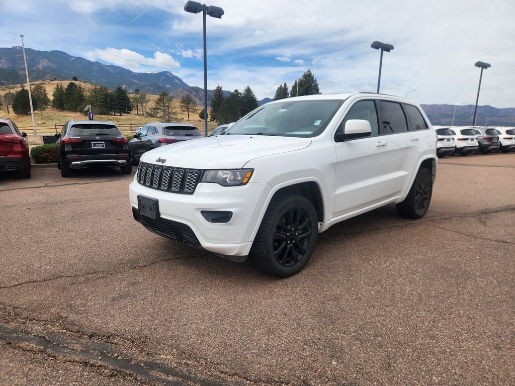 Used 2019 Jeep Grand Cherokee Altitude image 7