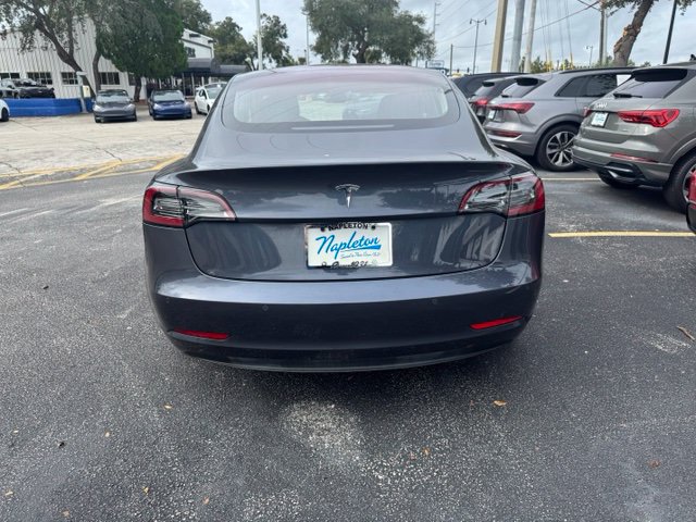 Used 2018 Tesla Model 3 Long Range RWD image 4