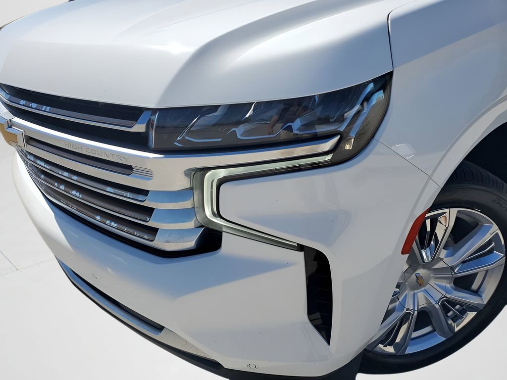 Used 2021 Chevrolet Suburban High Country image 16