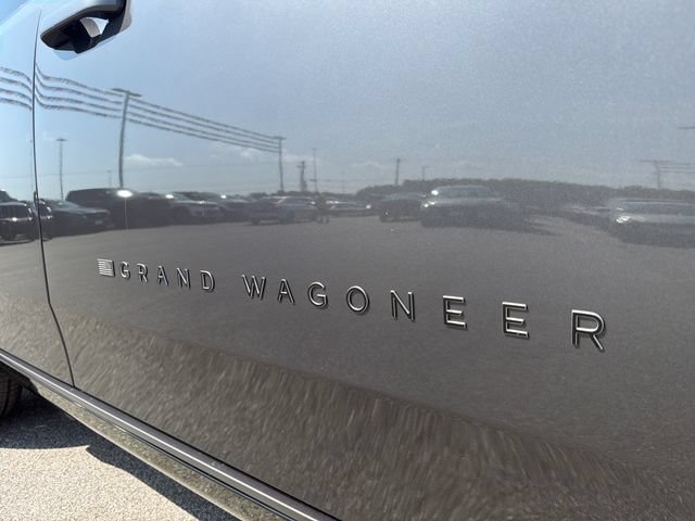 New 2026 Jeep Grand Wagoneer Summit AWD/4WD image 4