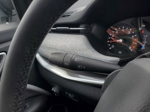 Used 2025 Jeep Compass Latitude AWD/4WD image 14