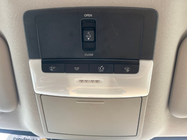 Used 2022 Nissan Sentra SV w/ SV Premium Package FWD image 25