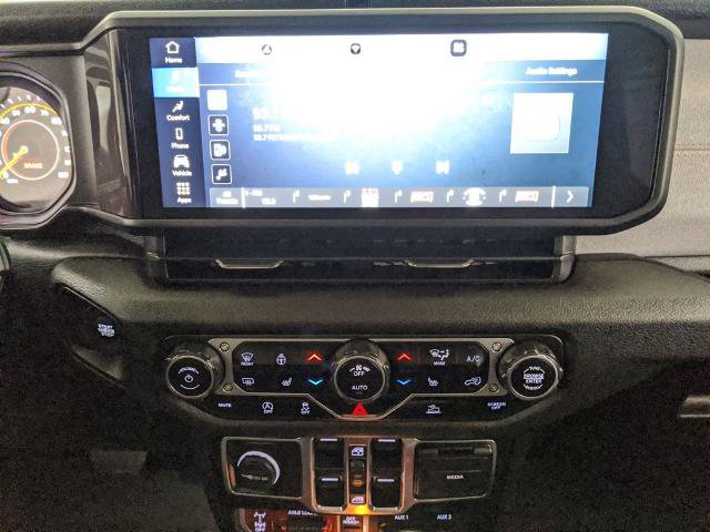 Used 2024 Jeep Wrangler Unlimited Sport AWD/4WD image 8