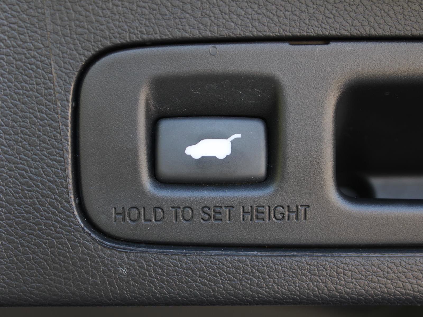 Used 2021 Honda CR-V Touring image 10