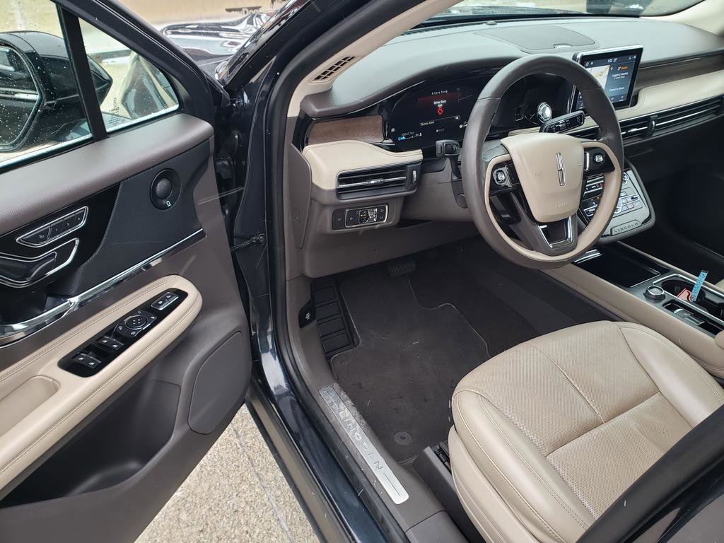 Used 2021 Lincoln Corsair Reserve w/ Elements Package image 15