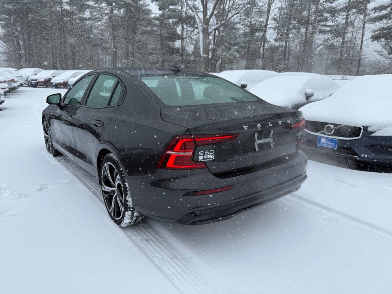 Used 2025 Volvo S60 B5 Core image 6