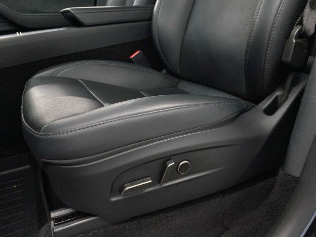 Used 2026 Tesla Model Y 2WD image 15
