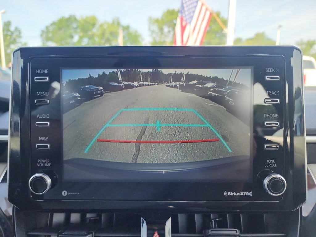 Used 2021 Toyota Corolla LE w/ Carpet Mat Package (TMS) FWD image 18