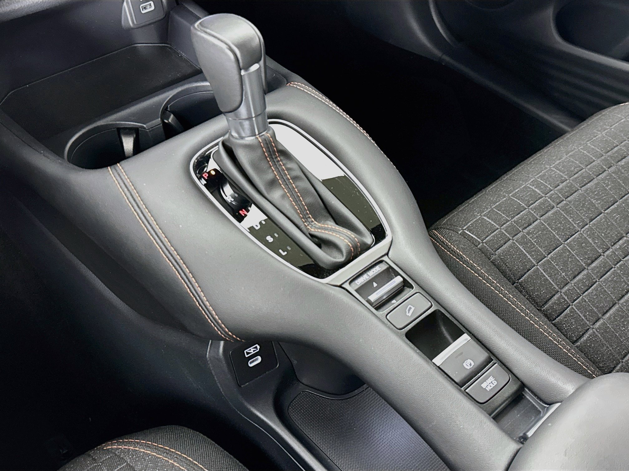 Certified 2025 Honda HR-V Sport image 16