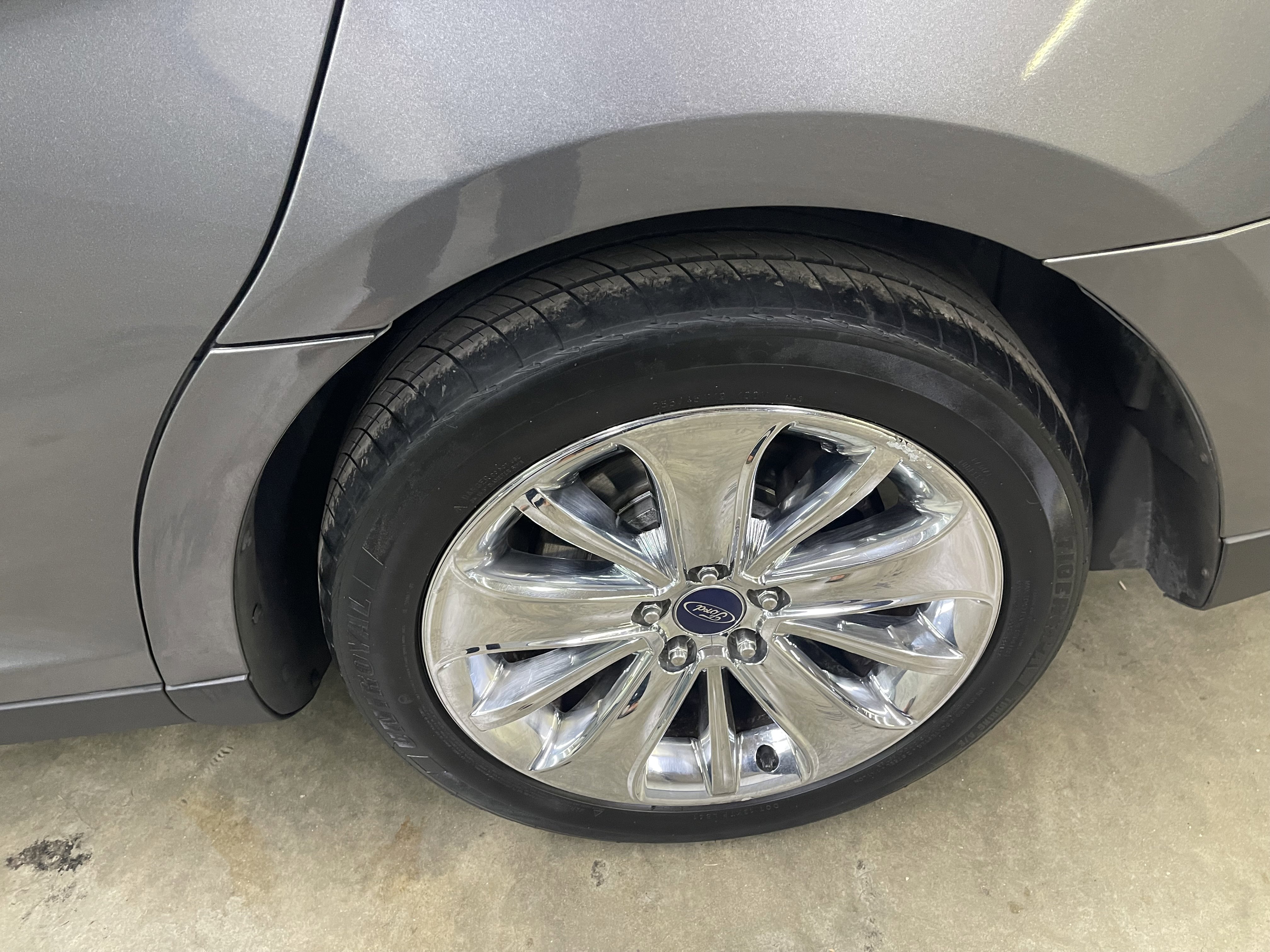 Used 2011 Ford Taurus Limited w/ 302A Rapid Spec Order Code image 11