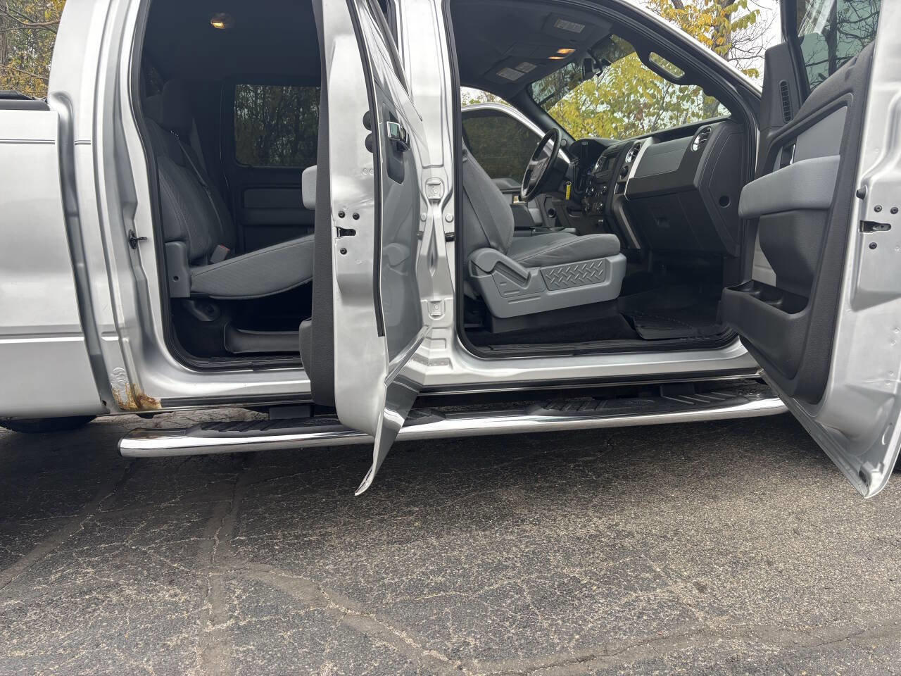 Used 2013 Ford F150 XLT w/ Luxury Equipment Group image 19