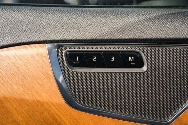 Certified 2022 Volvo XC90 T6 Momentum w/ Climate Package image 40