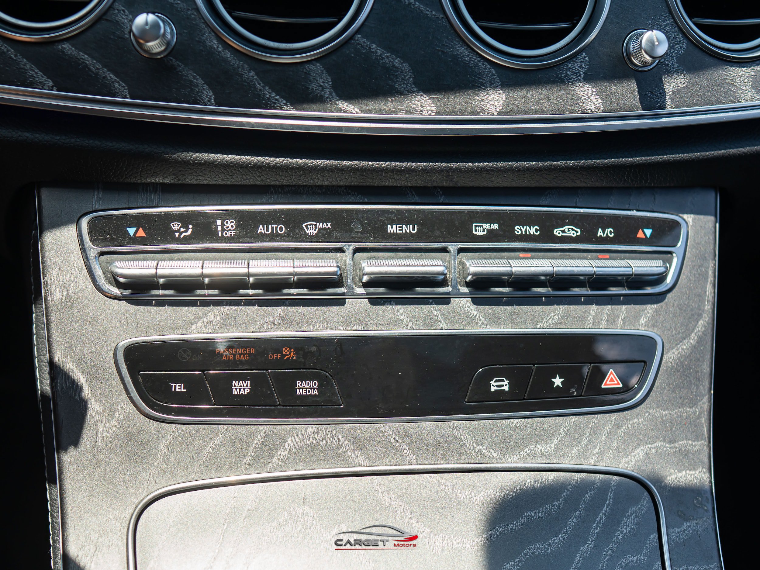 Used 2021 Mercedes-Benz E 350 4MATIC Sedan w/ Premium Package image 34