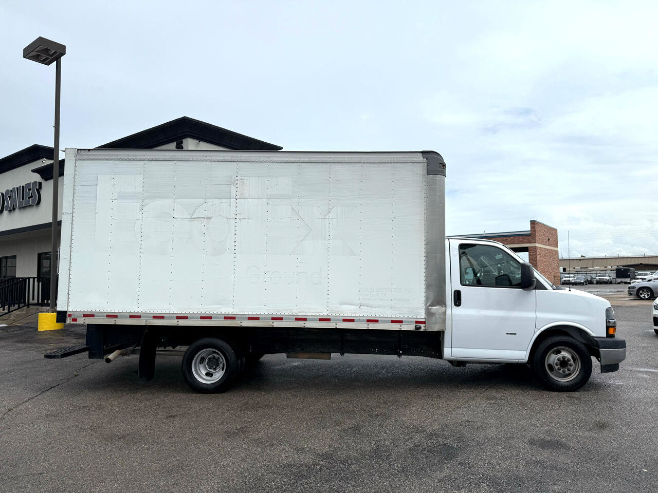 Used 2020 Chevrolet Express 3500 Extended w/ Power Convenience Package image 5