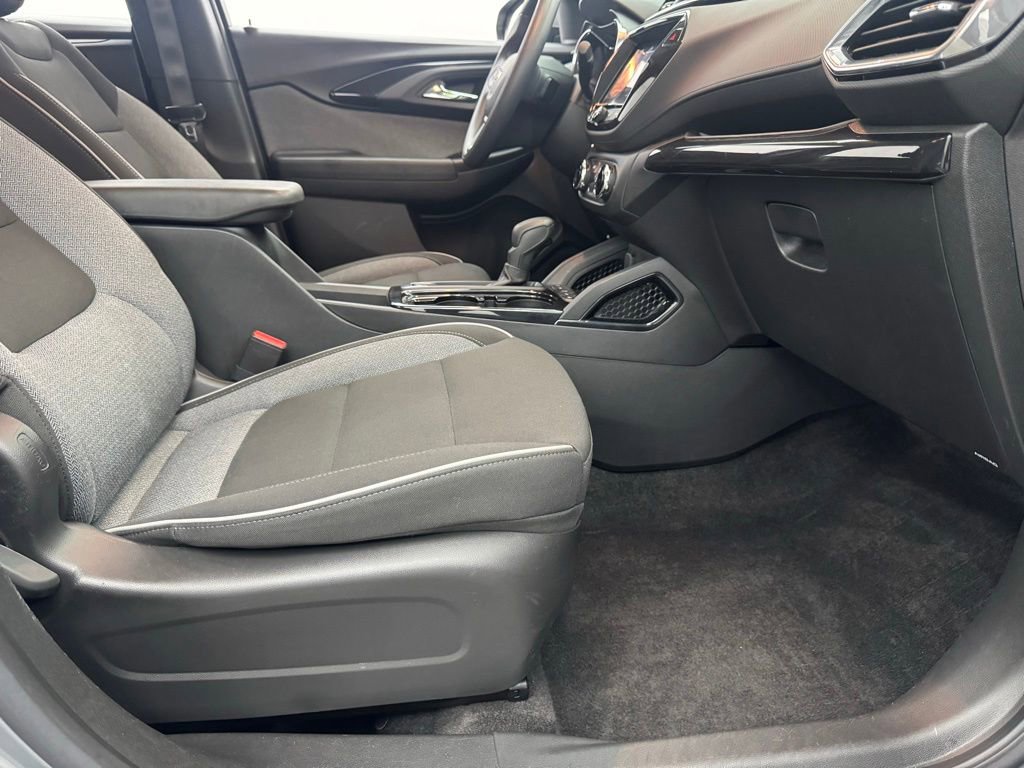 Used 2023 Chevrolet TrailBlazer LT w/ Convenience Package FWD image 29