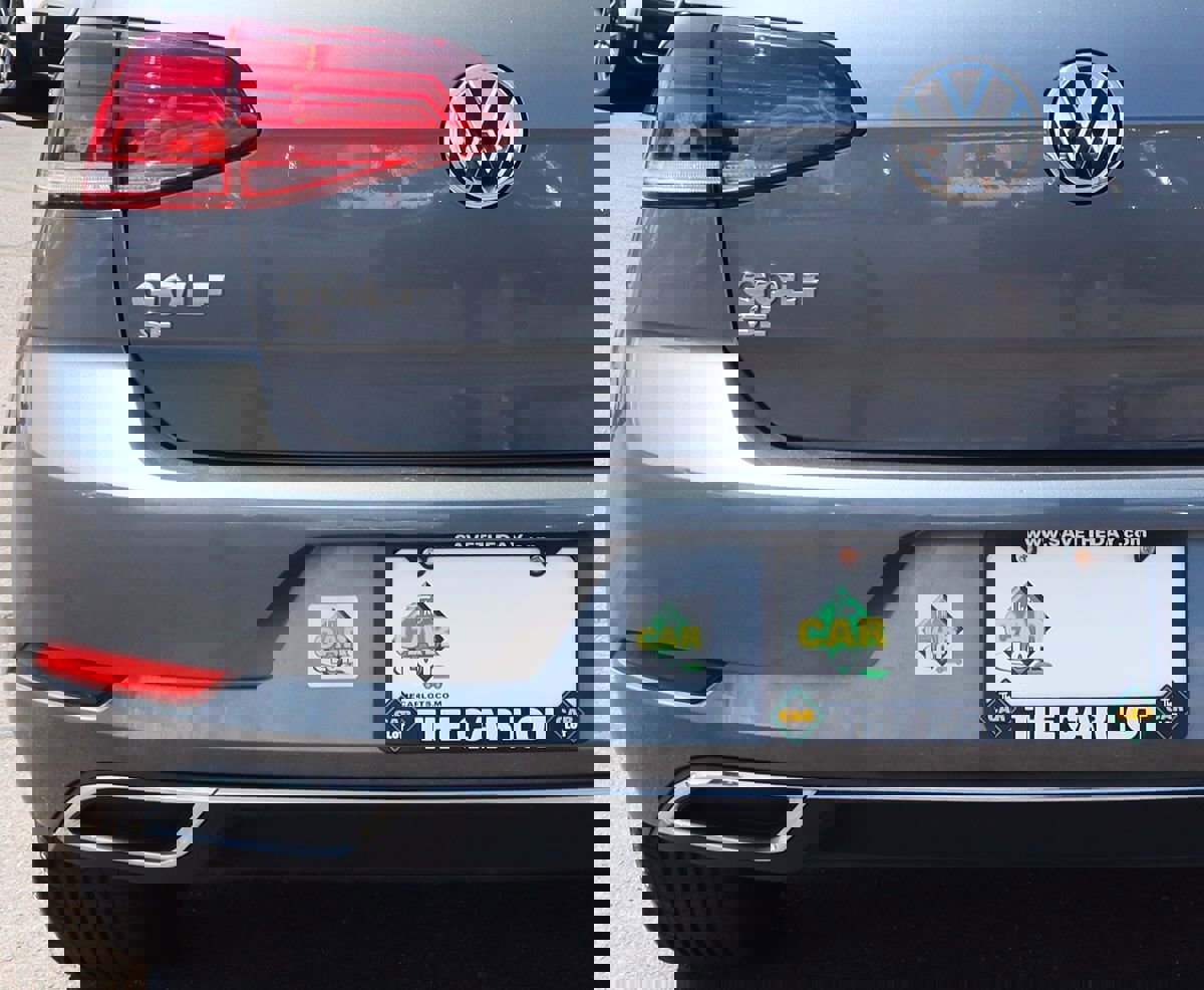 Used 2018 Volkswagen Golf SE image 19