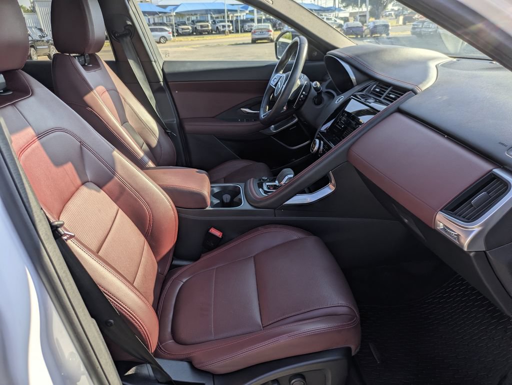 Used 2024 Jaguar E-PACE R-Dynamic SE AWD/4WD image 36