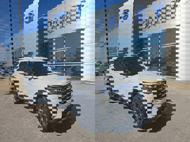 New 2025 Ford Explorer Active w/ Active Comfort Package image 1