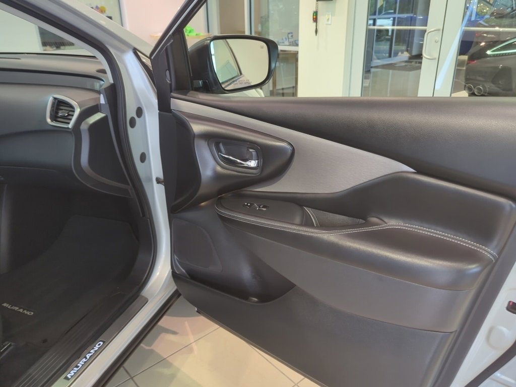 Used 2023 Nissan Murano SL w/ SL Moonroof Package image 48