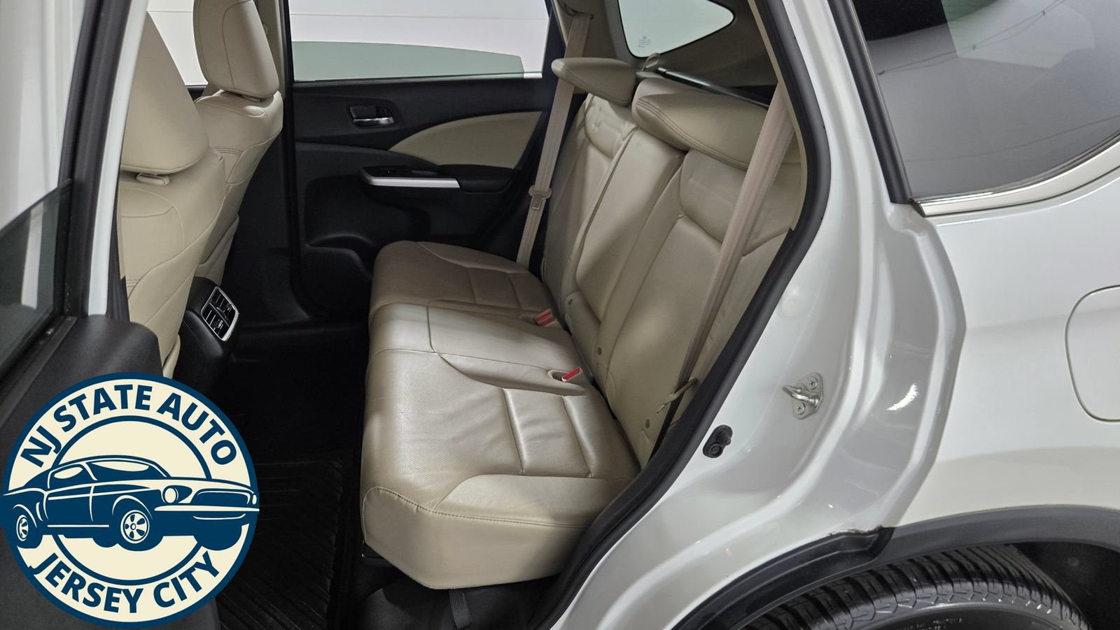 Used 2016 Honda CR-V Touring image 29