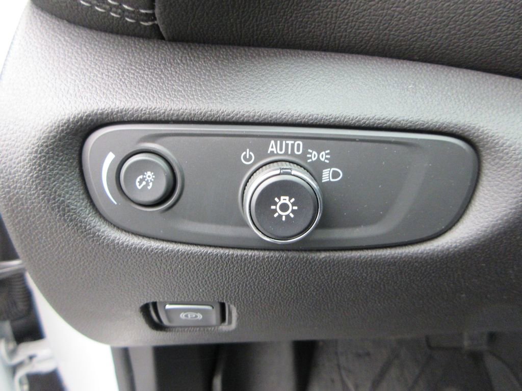 Used 2024 Chevrolet Blazer LT w/ Redline Edition image 22