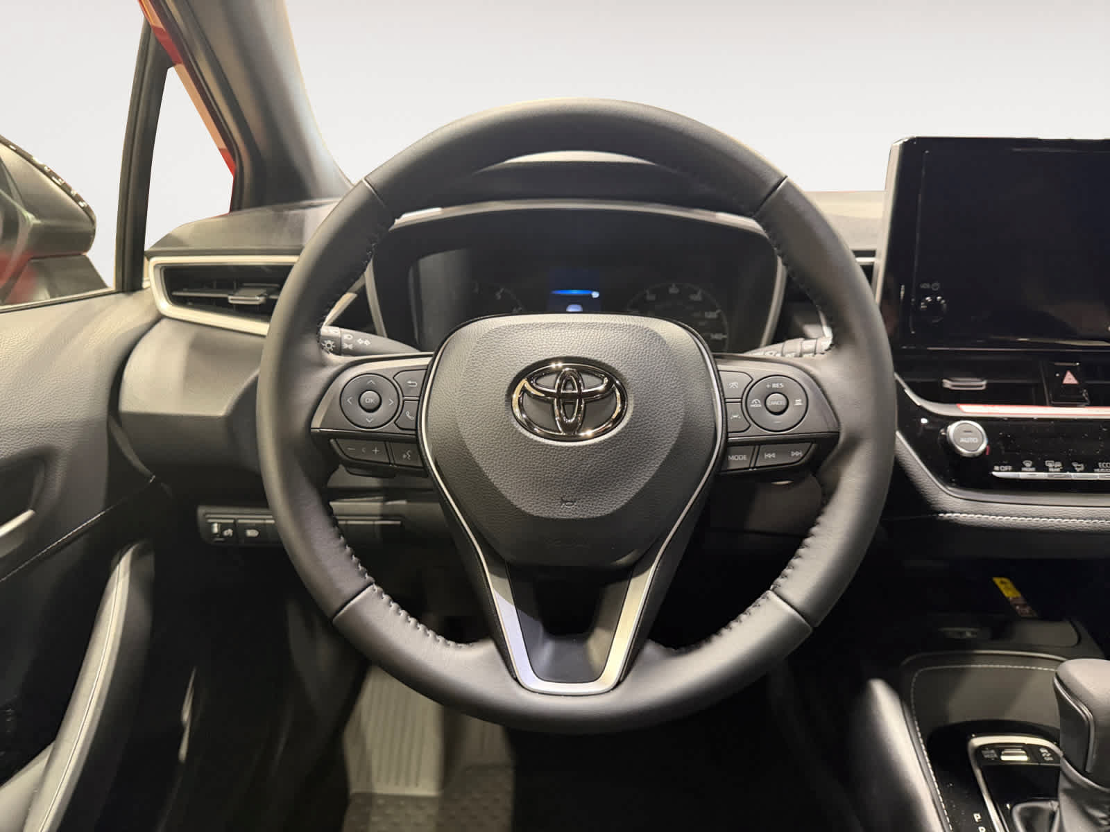 Used 2026 Toyota Corolla SE FWD image 13
