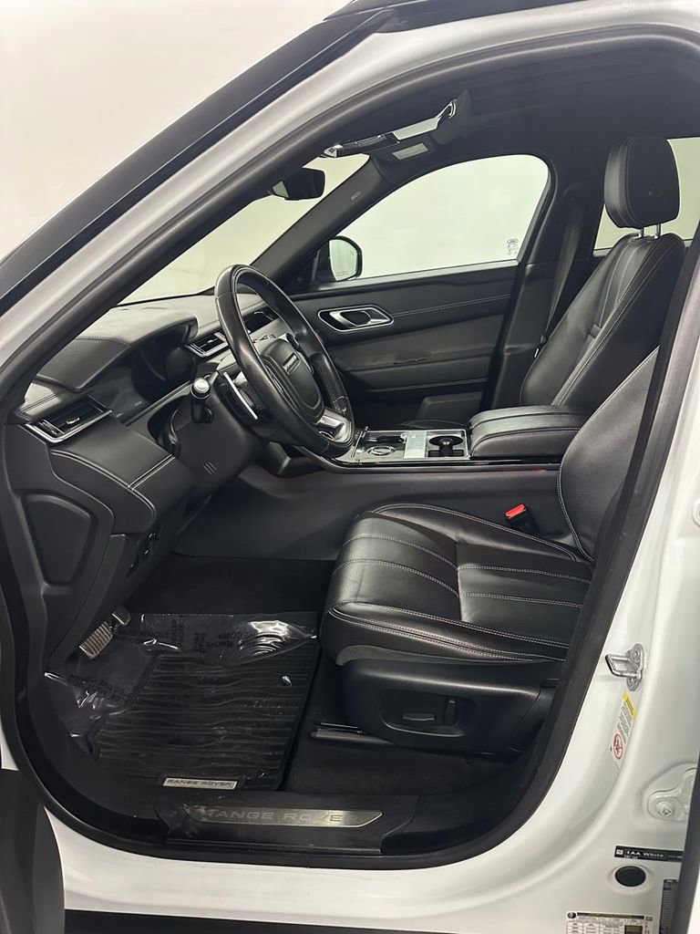Used 2019 Land Rover Range Rover Velar S image 11