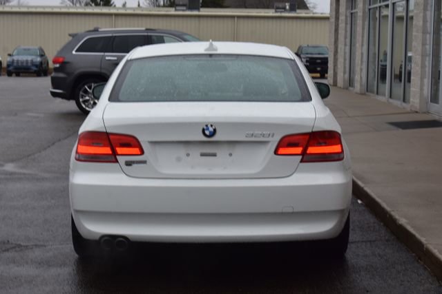 Used 2010 BMW 328i xDrive Coupe image 5