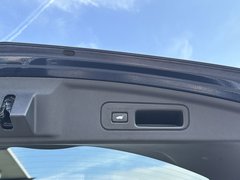 Used 2025 Acura MDX SH-AWD w/ Advance Package image 15