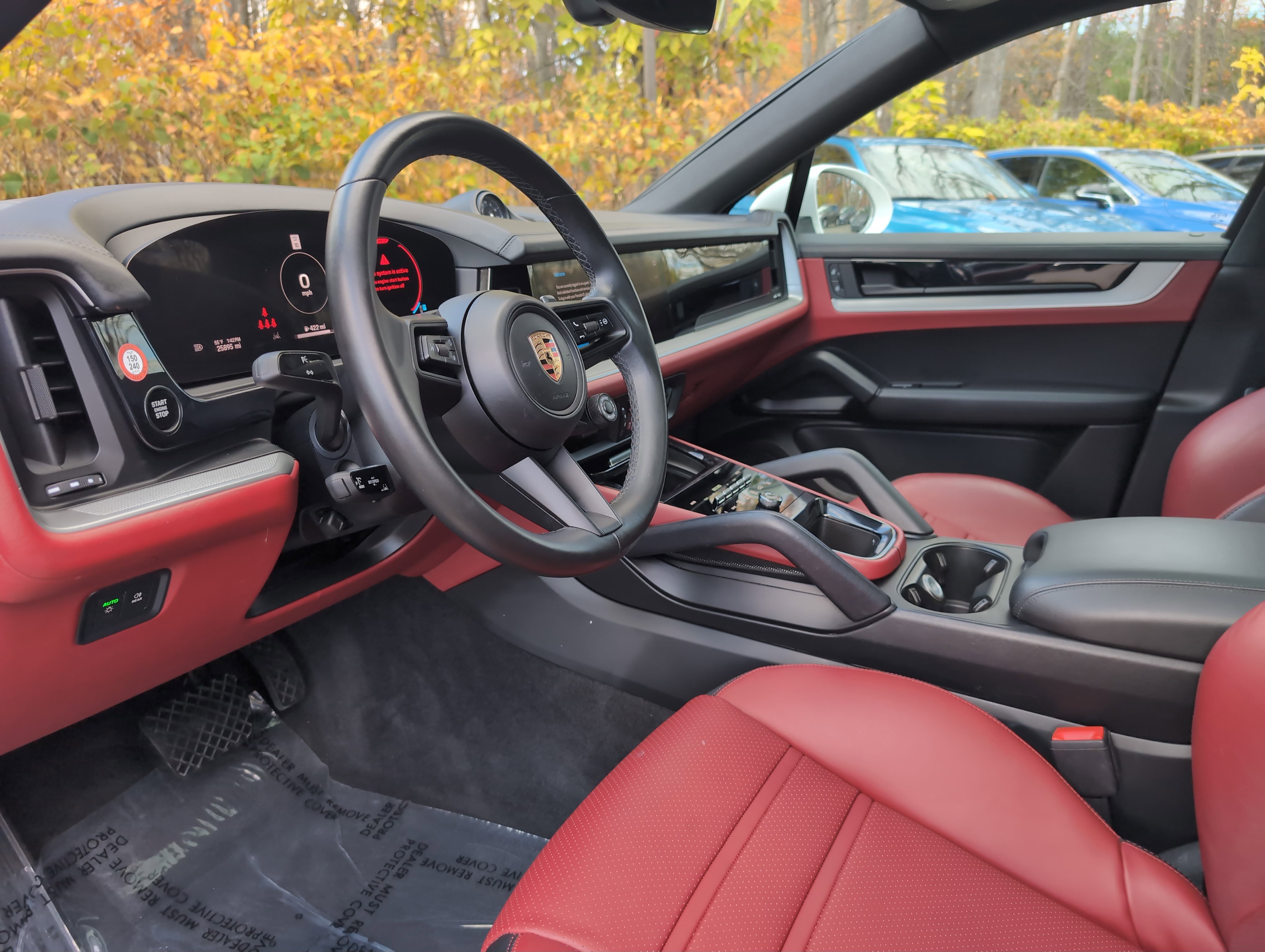 Used 2024 Porsche Cayenne Coupe image 15