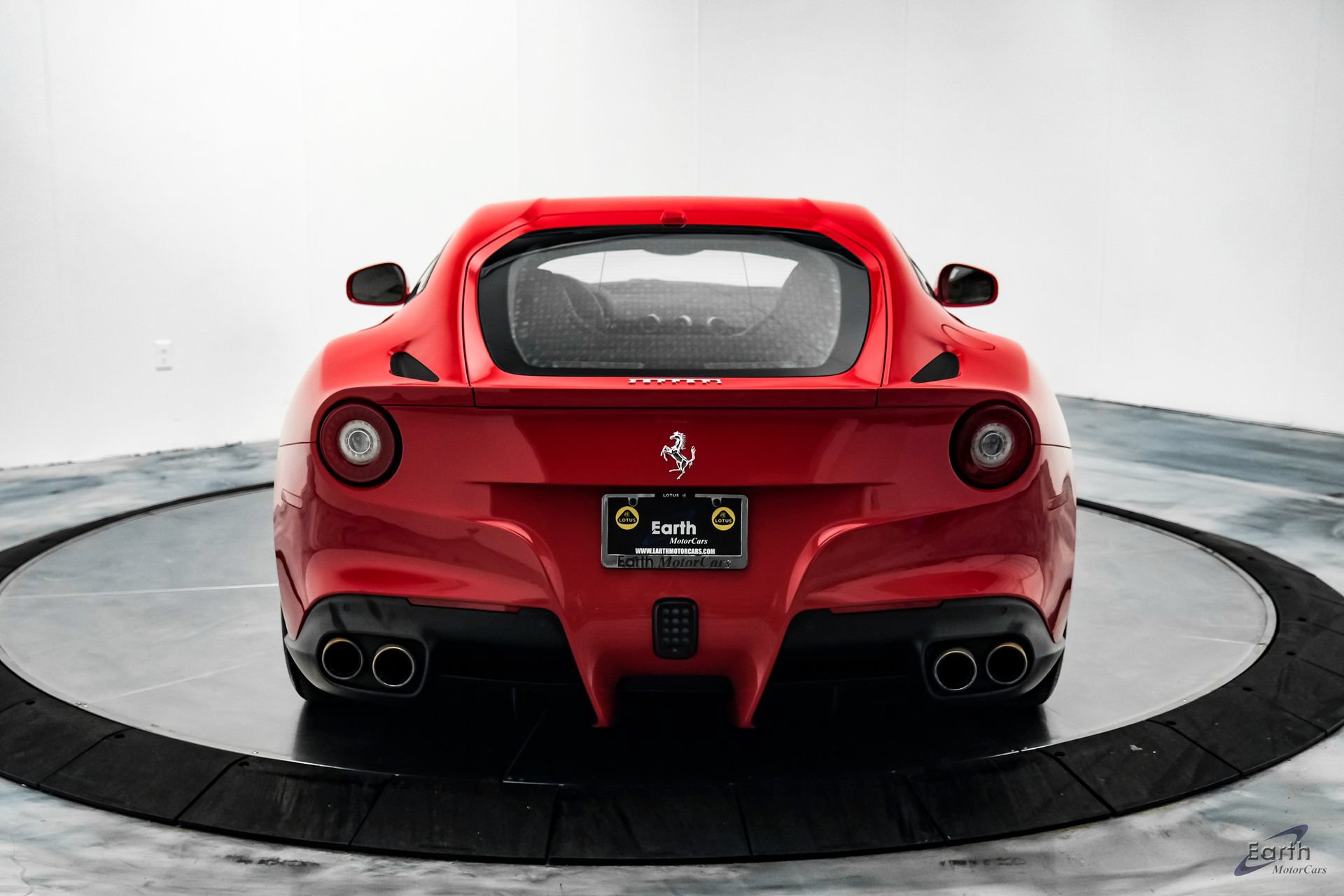 Used 2017 Ferrari F12 Berlinetta RWD image 12