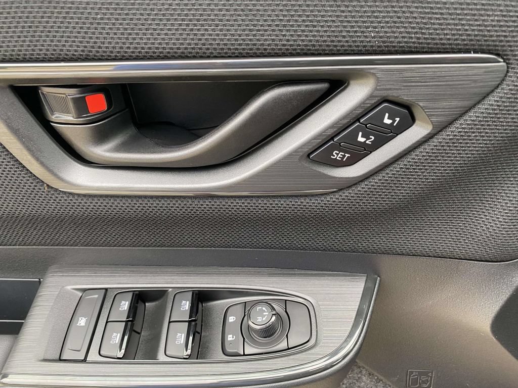New 2026 Subaru Outback Limited AWD/4WD image 17
