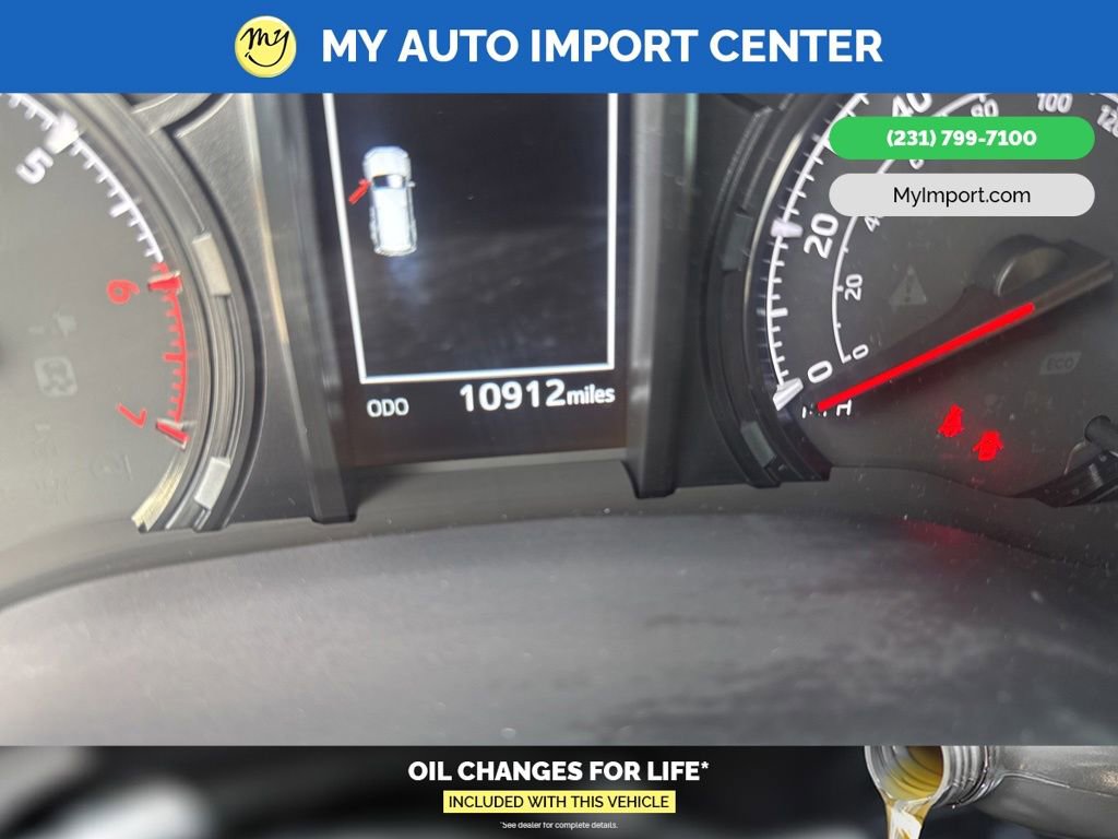 Used 2024 Toyota 4Runner SR5 Premium AWD/4WD image 19