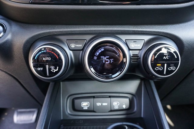 New 2026 Hyundai Venue SEL image 18