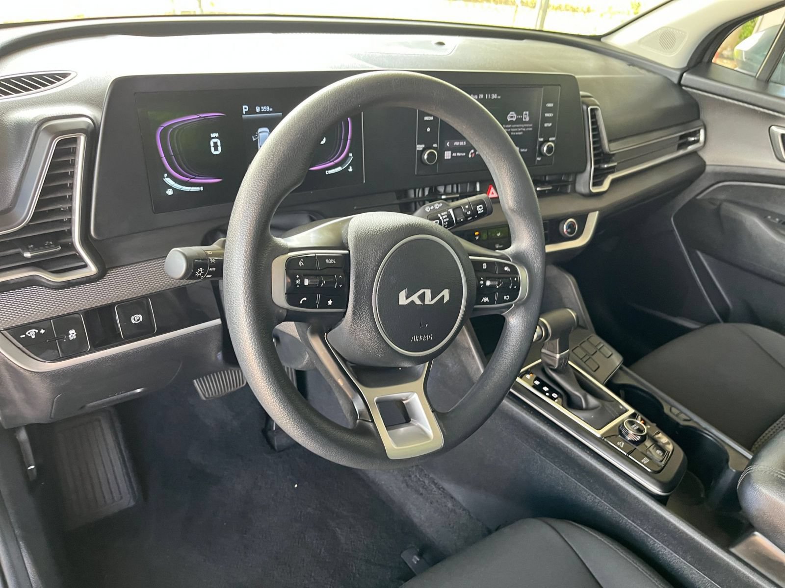 Used 2025 Kia Sportage LX FWD image 31