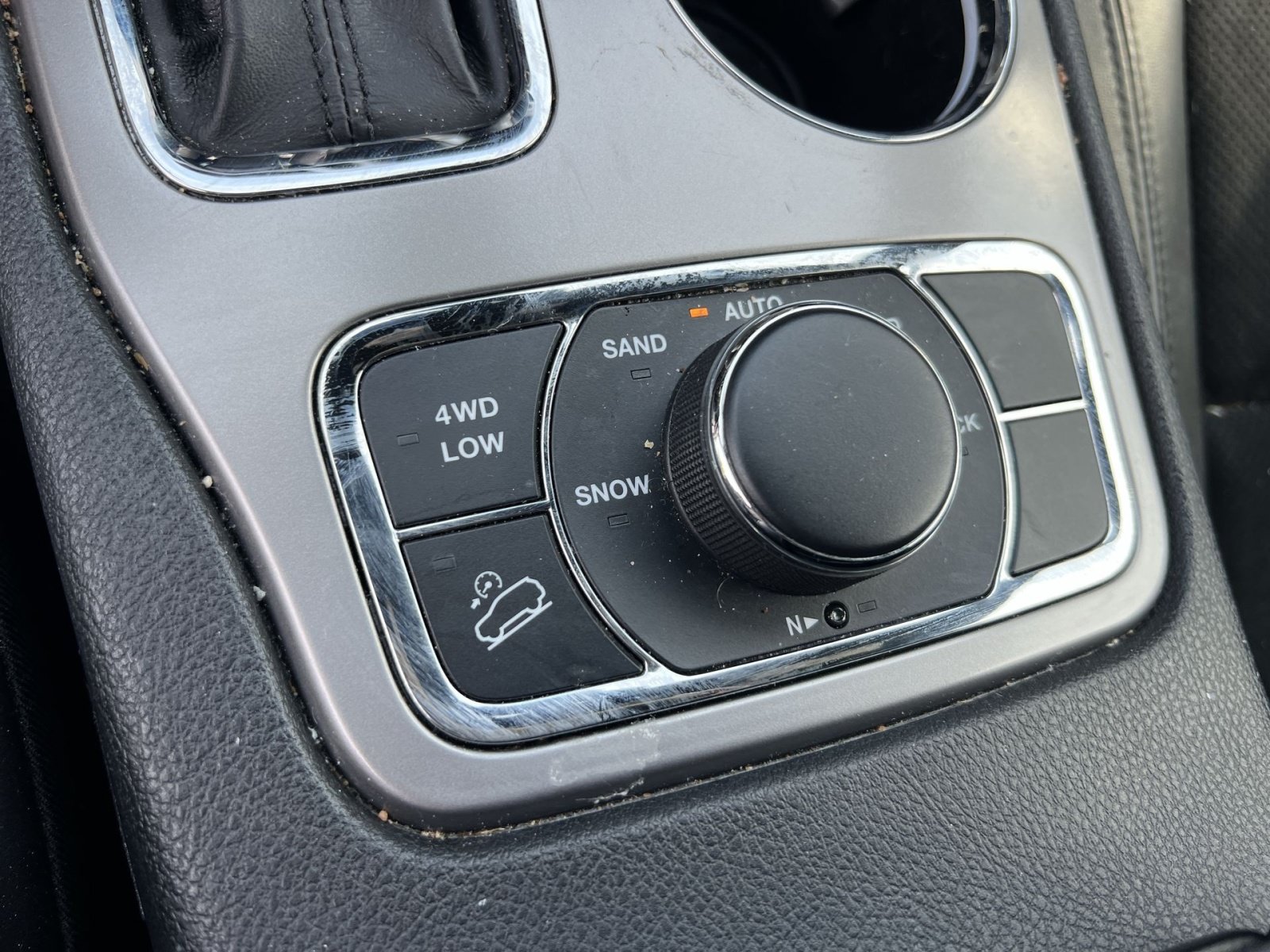 Used 2022 Jeep Grand Cherokee Laredo X AWD/4WD image 31