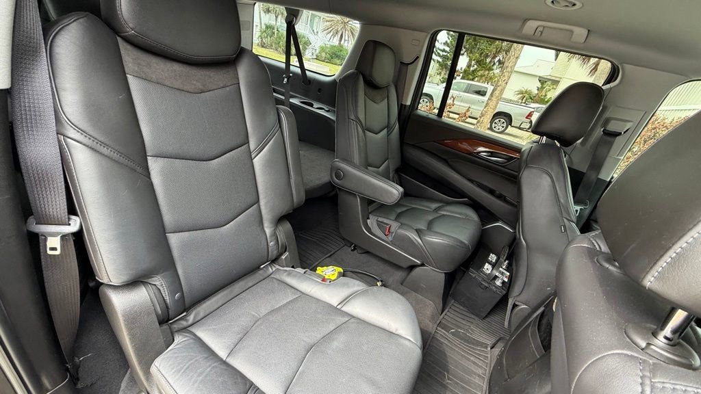 Used 2016 Cadillac Escalade ESV 2WD image 13