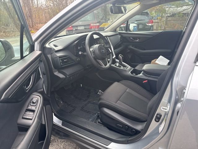 Used 2024 Subaru Outback Premium AWD/4WD image 9
