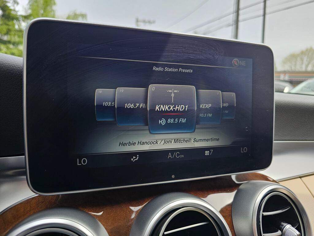 Used 2016 Mercedes-Benz C 300 4MATIC Sedan image 27