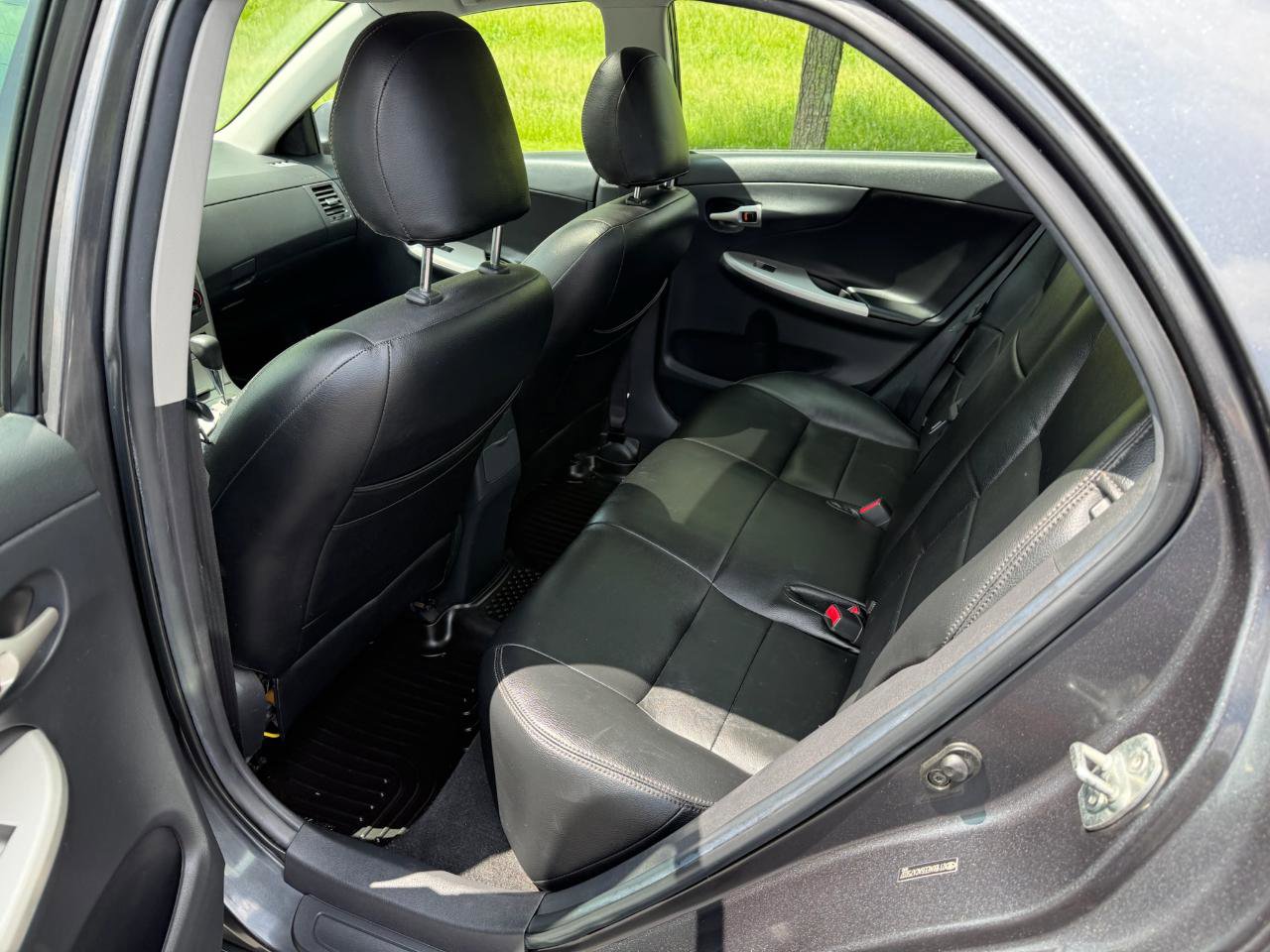 Used 2010 Toyota Corolla S FWD image 11