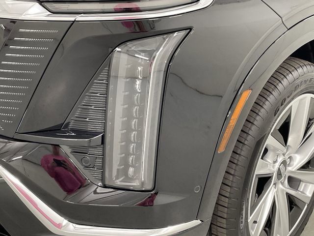 New 2026 Cadillac Vistiq Luxury w/ LPO, Floor Liner Package image 16