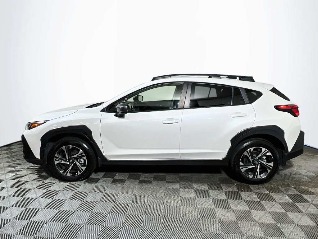 Used 2024 Subaru Crosstrek 2.0i Premium AWD/4WD image 4