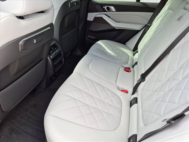 New 2026 BMW X5 xDrive40i w/ Premium Package AWD/4WD image 16