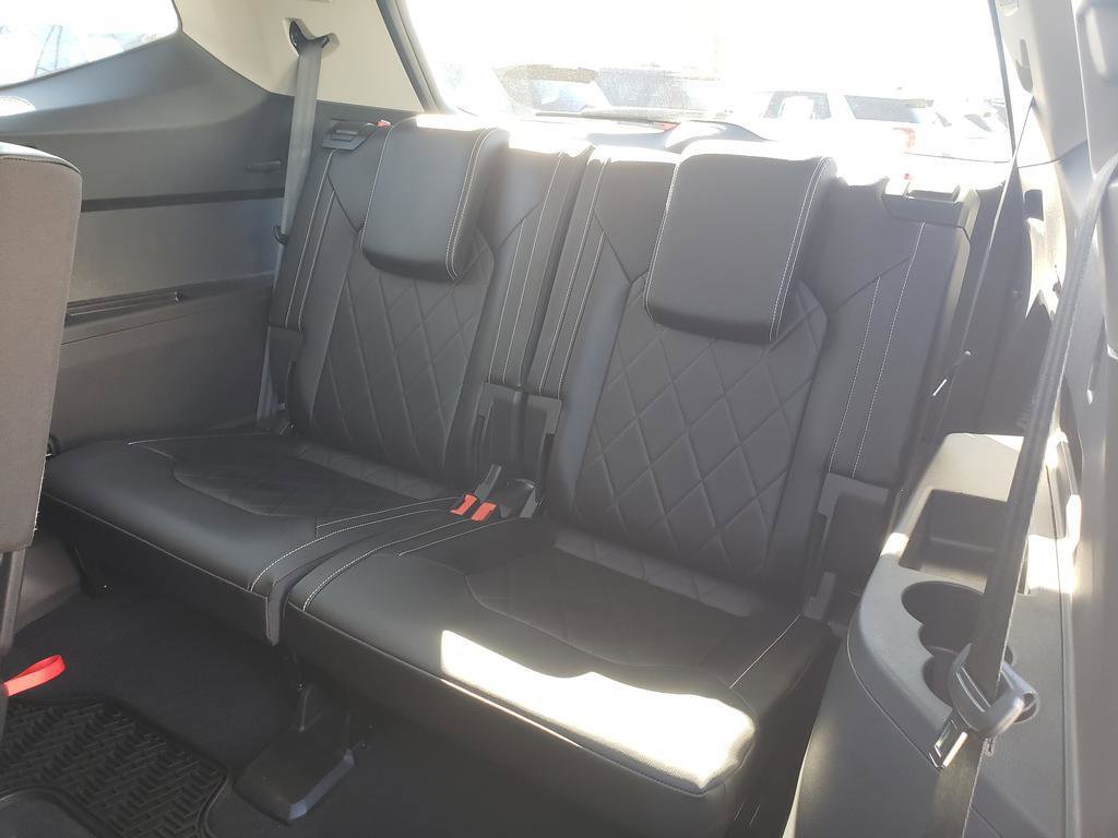 Used 2024 Volkswagen Atlas SEL Premium R-Line image 21