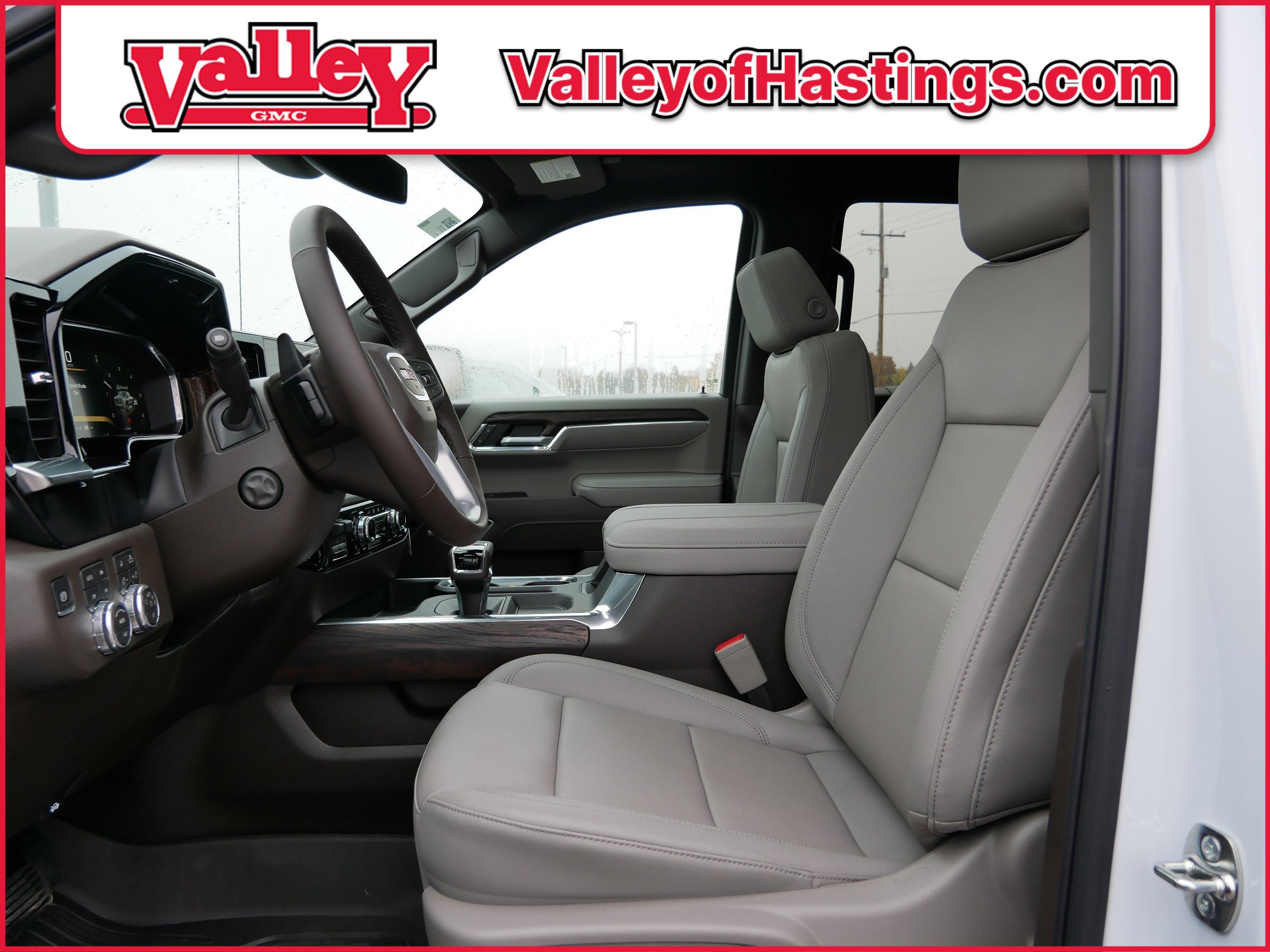 New 2026 GMC Sierra 1500 SLT w/ SLT Premium Plus Package image 7