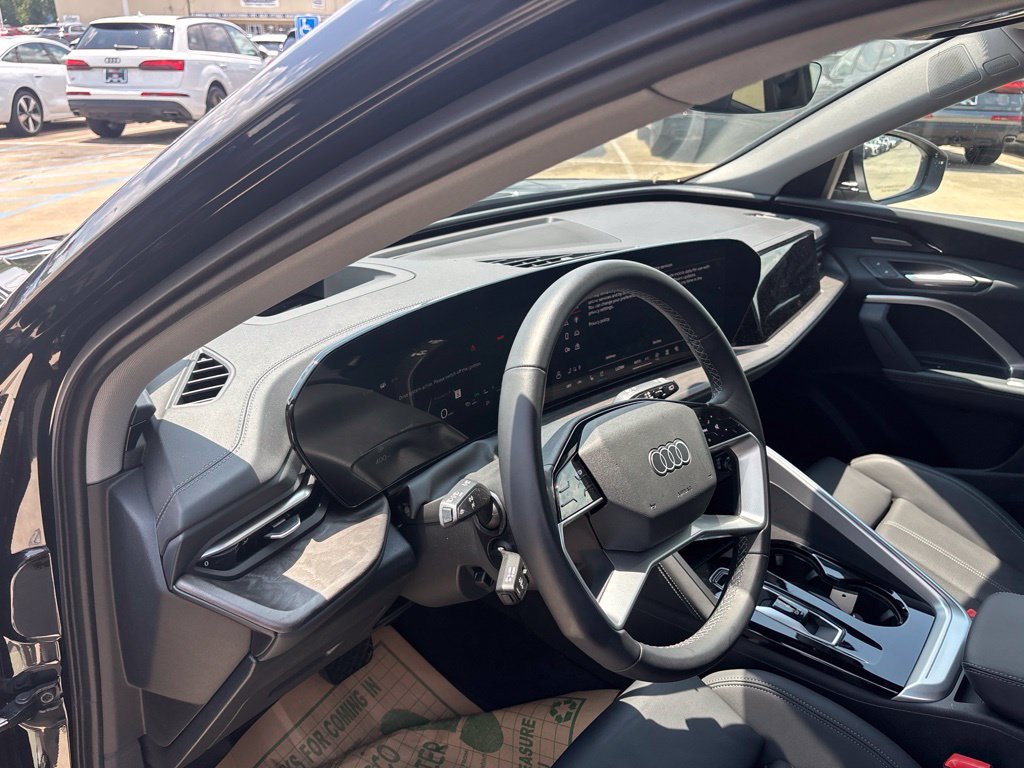 Used 2025 Audi Q5 Premium Plus w/ Premium Plus AWD/4WD image 18