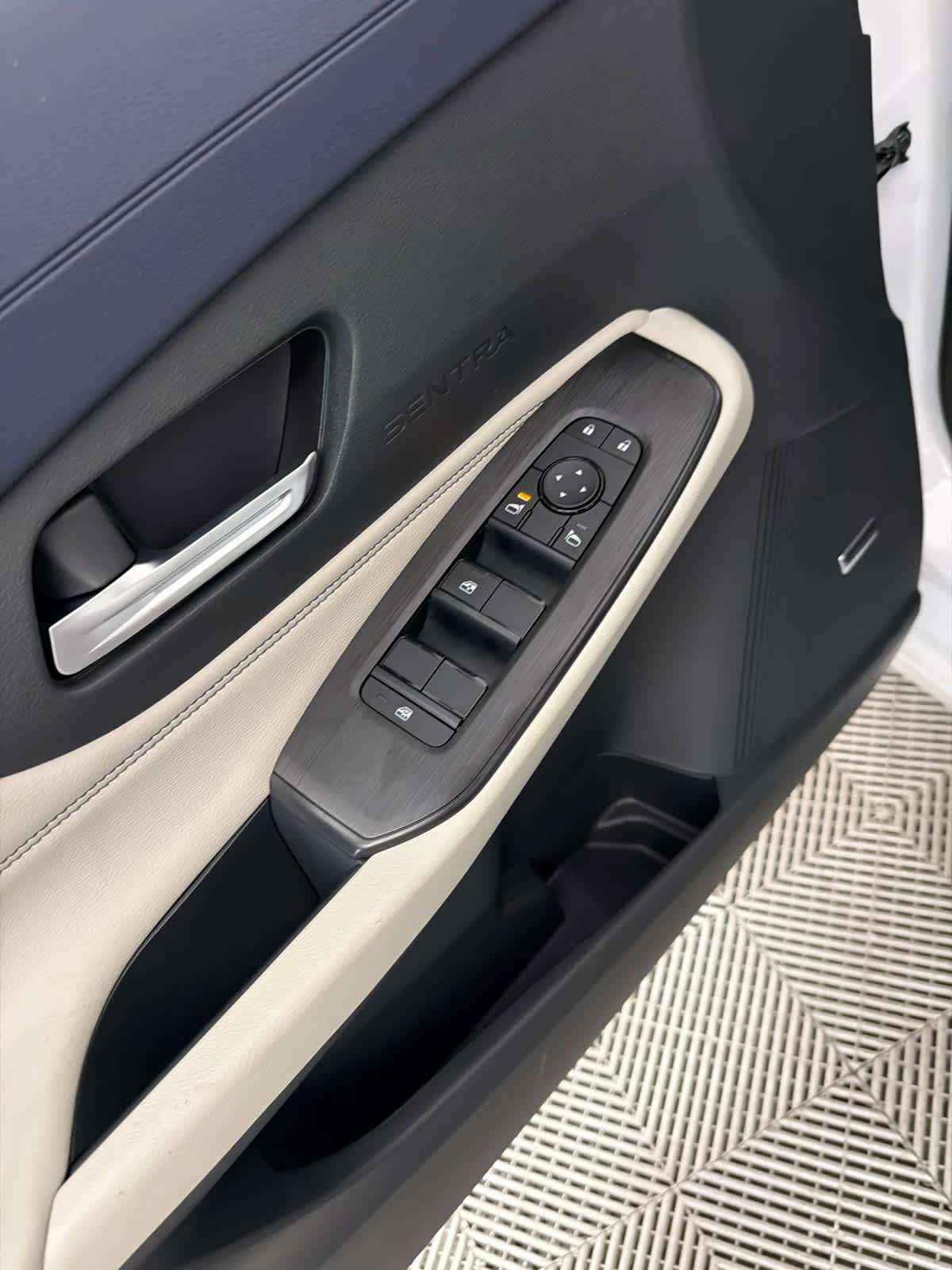 New 2026 Nissan Sentra SL w/ Floor Mat Package image 24