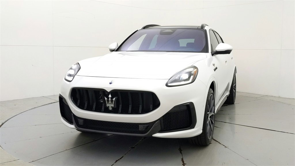 New 2024 Maserati Grecale Trofeo image 2
