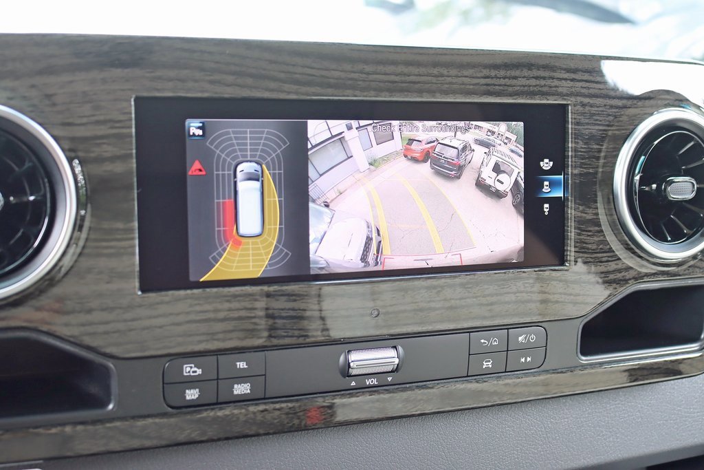 Used 2024 Mercedes-Benz Sprinter 3500 image 17
